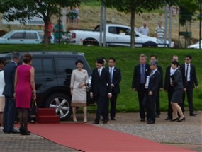 Casal imperial japonês visita a Acema e o Parque do Japão em Maringá